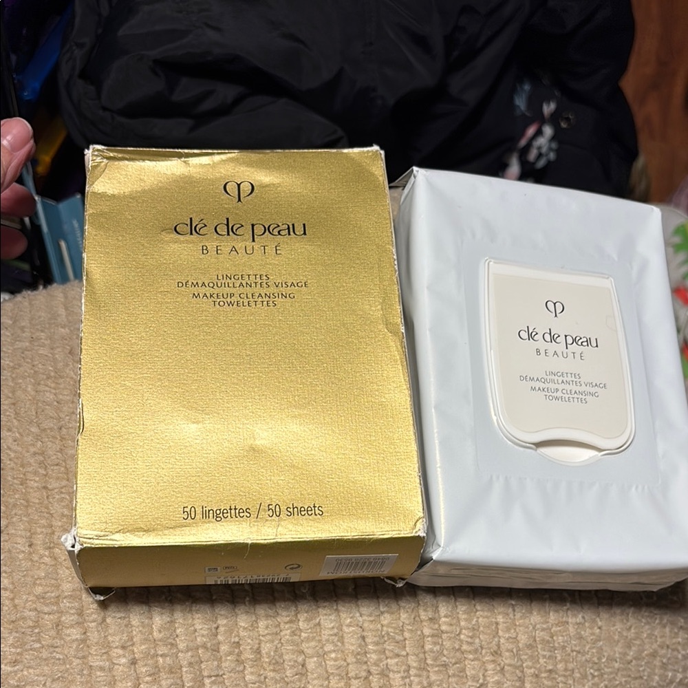 Clé de Peau Beauté Makeup Cleansing Towelettes 50 Sheets. New Sealed!